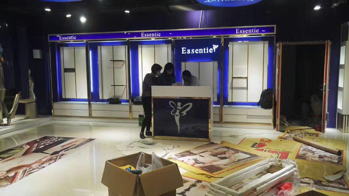 內(nèi)衣、服裝展柜