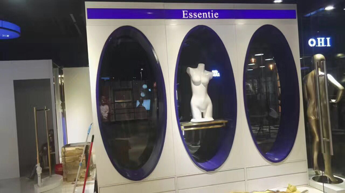 內(nèi)衣、服裝展柜